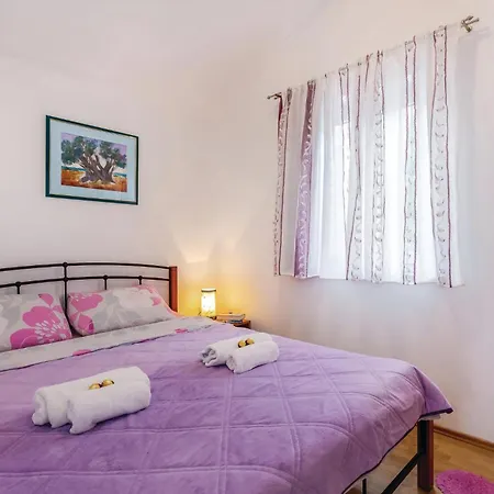 1 Bedroom Cozy In * Bakarac