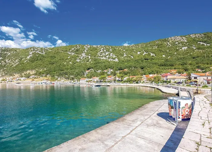 1 Bedroom Stunning In * Bakarac