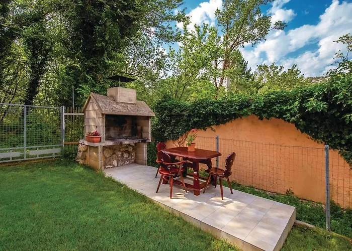 1 Bedroom Stunning In *