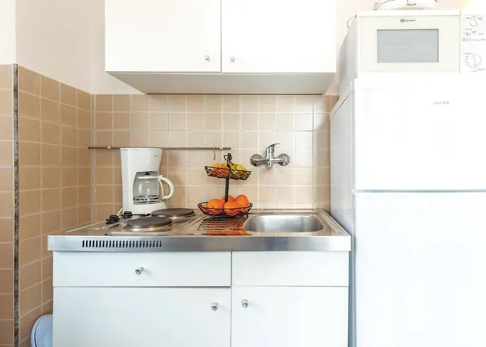 1 Bedroom Stunning In * 里耶卡