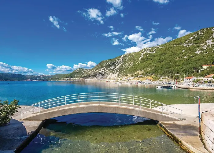 1 Bedroom Stunning In Bakarac